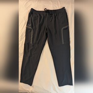 Under Armour NWT Men's Black Joggers Sz 3XL NWT 42x30